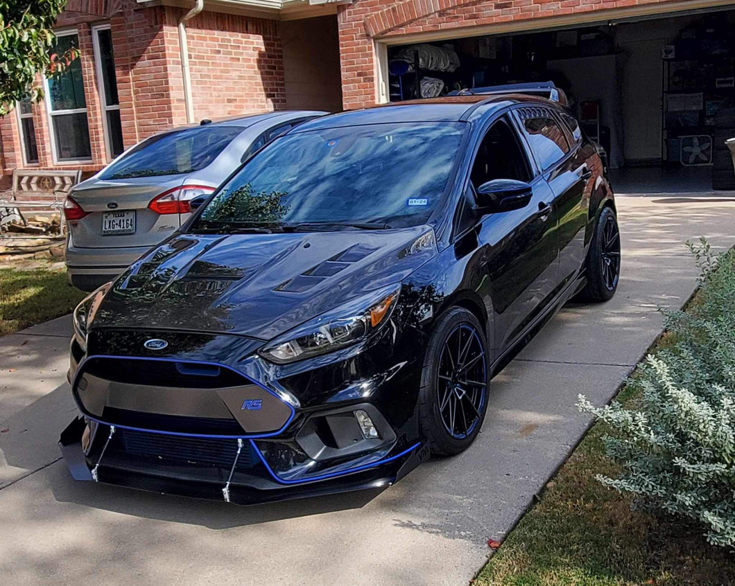 SEIBON Carbon Hood Carbon Fiber TV-Style Focus ST/RS 2015+