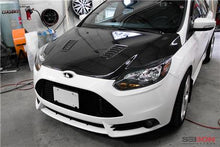 Seibon RS-Style Carbon Fiber Hood Focus ST 2013-2014